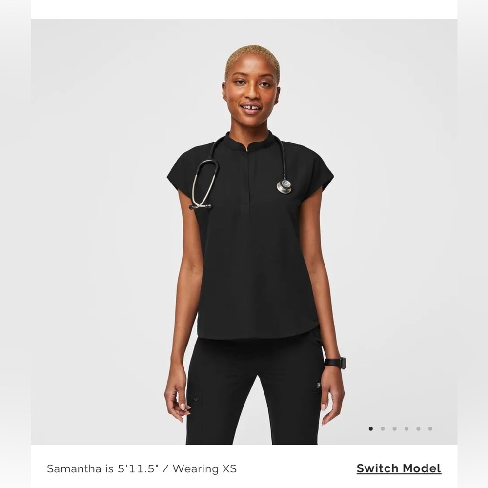 Figs Rafaela Black scrub top| XS | like new**